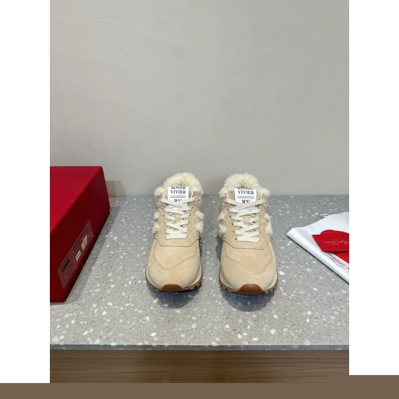 Roger Vivier Casual Shoes